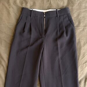 Aritzia Effortless Pant in Black